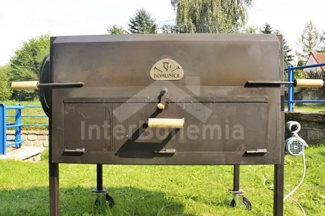 Možnost zapůjčení grilu