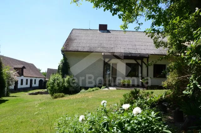 Farmhouse Orlik Dam JC 0034