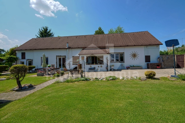 Farmhouse Trebon and Surroundings JC 0740
