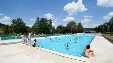 Swimming pool Kolinec