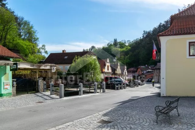 Domek Praha a okolí - Karlštejn OP 0132