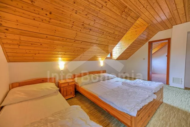 Levá část chalupy (apartmán B)