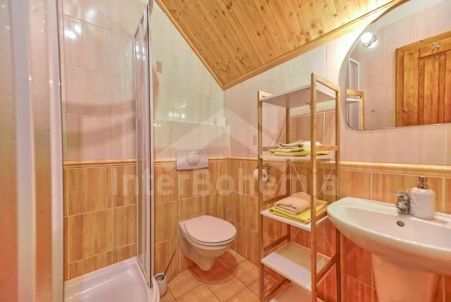 Čtyřlůžkový apartmán bez kuchyně