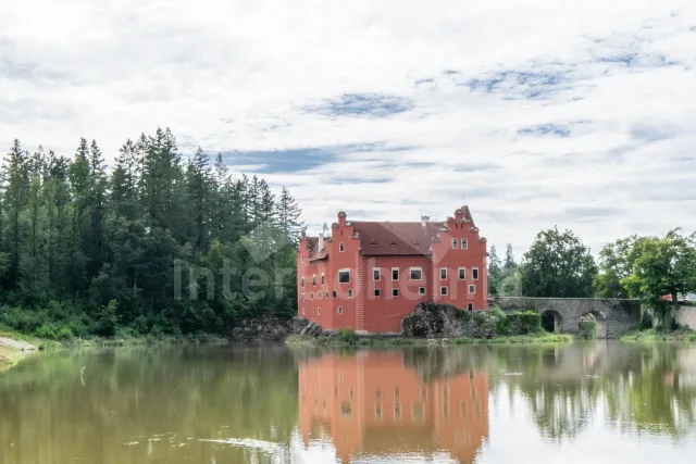 zámek Červená Lhota