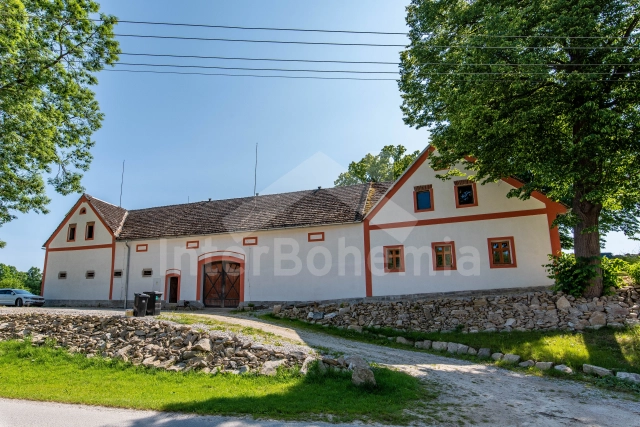 Boerderij Jindřichův Hradec en omgeving - Oldris (Blazejov) JC 0837