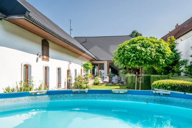 Holiday Home Bohemian Canada -  JC 0876
