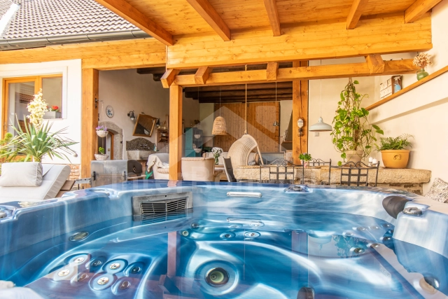Holiday Home Bohemian Canada -  JC 0876