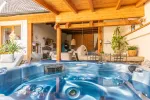 Holiday Home Bohemian Canada -  JC 0876
